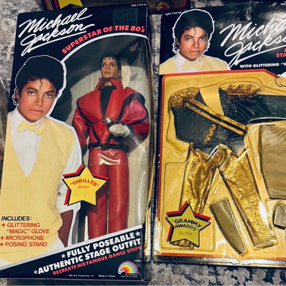 LAST CHANCE Michael Jackson Thriller Doll ORIGINAL BOX w/5 outfits